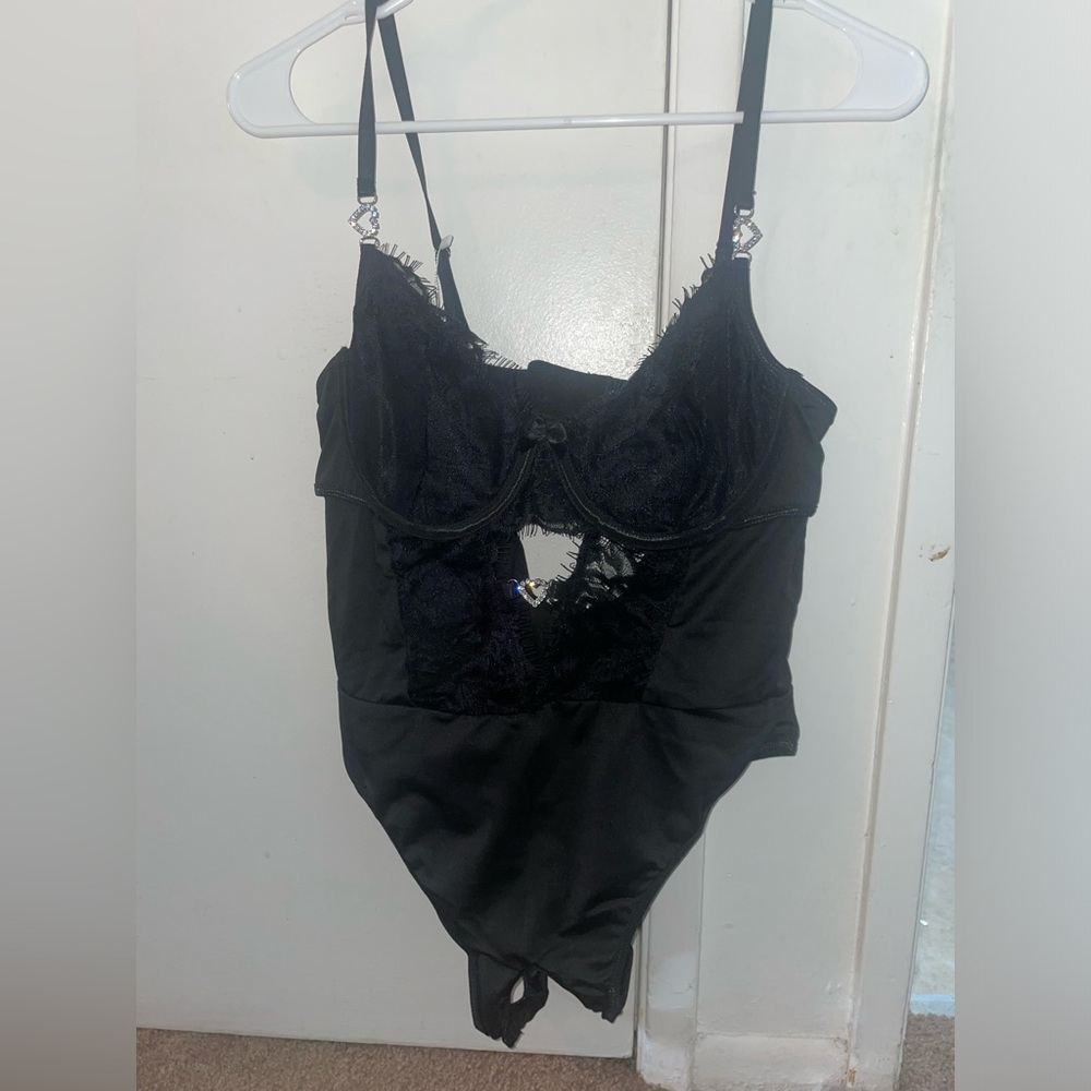 GENHOO crotchless lingerie BRAND NEW size XL